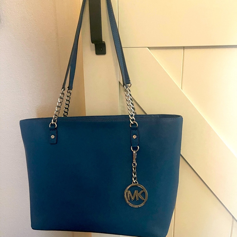MK Michael Kors Handbag Purse